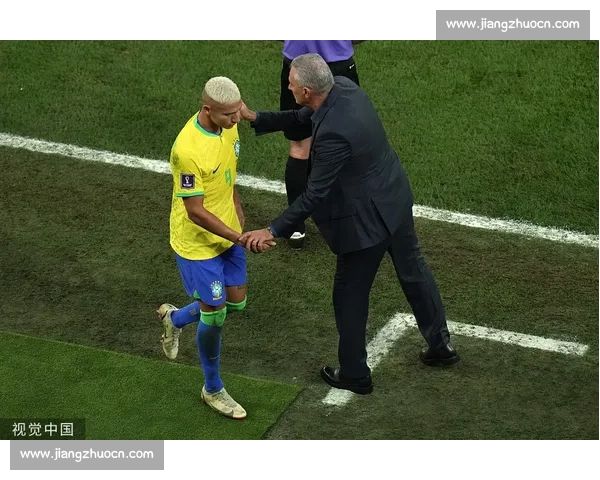 维尼修斯首秀灾难级表现！1.7 亿水货引众怒，球迷：对面边锋值 10 亿 +